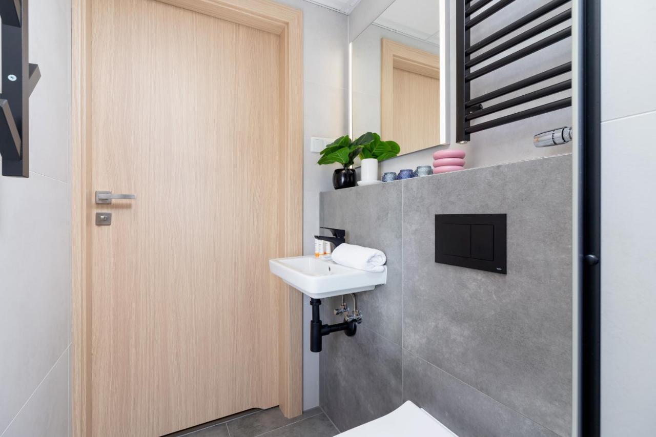 Modern Apartment Srodmiescie Krakow By Noclegi Renters المظهر الخارجي الصورة